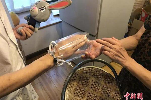【一桿鋼槍吃瓜】最佳球員和最佳守門員等獎項
